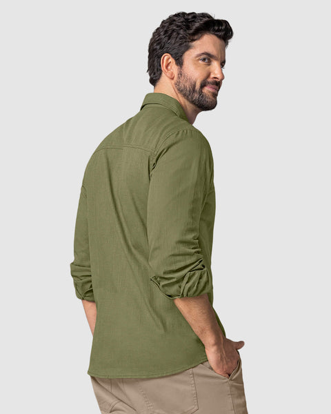 Camisa con botones y bolsillo en frente#color_b72-verde-oliva-medio