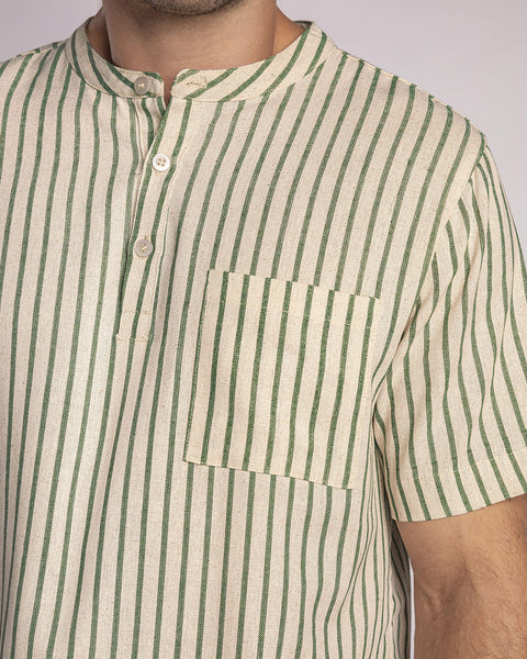 Camisa manga corta cuello nerú en tela tipo lino#color_601-rayas-verde