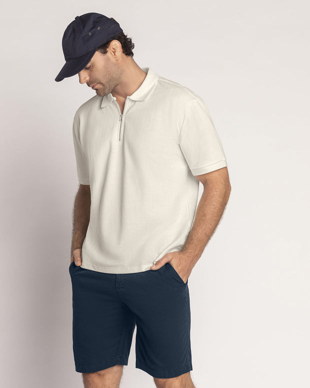 Camiseta tipo polo con cierre en tela con textura