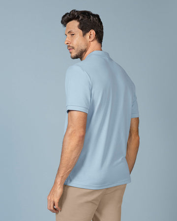 Camiseta tipo polo con aplique bordado#color_c67-azul