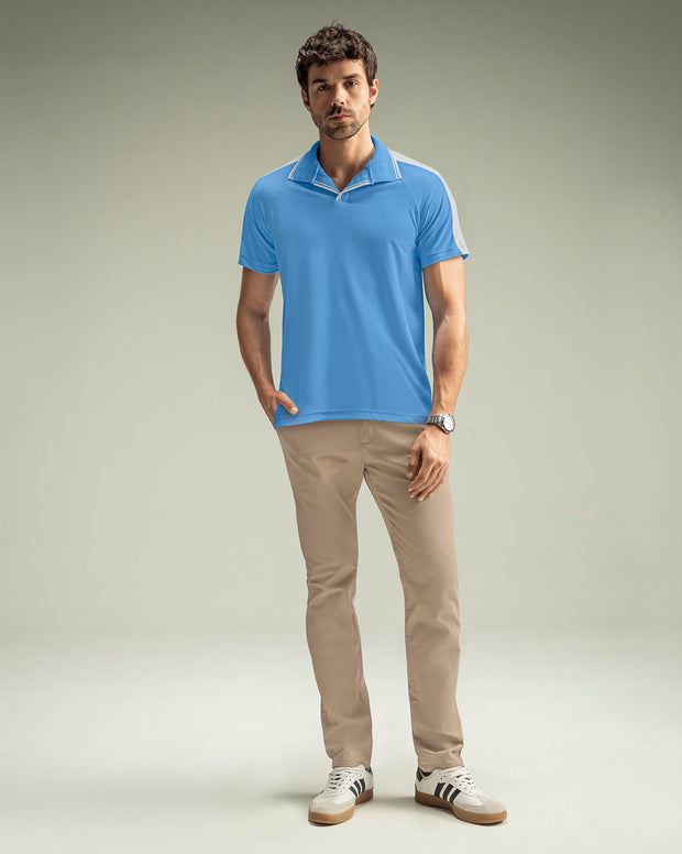 Camiseta tipo polo con cuello sport y detalles en contraste