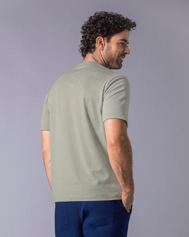 Camiseta básica en tela especial con textura