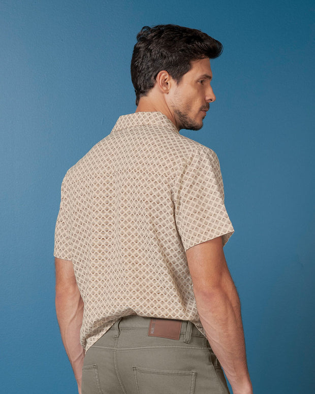 Camisa estampada manga corta con botones funcionales