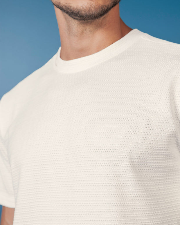 Camiseta manga corta básica en tela especial con textura