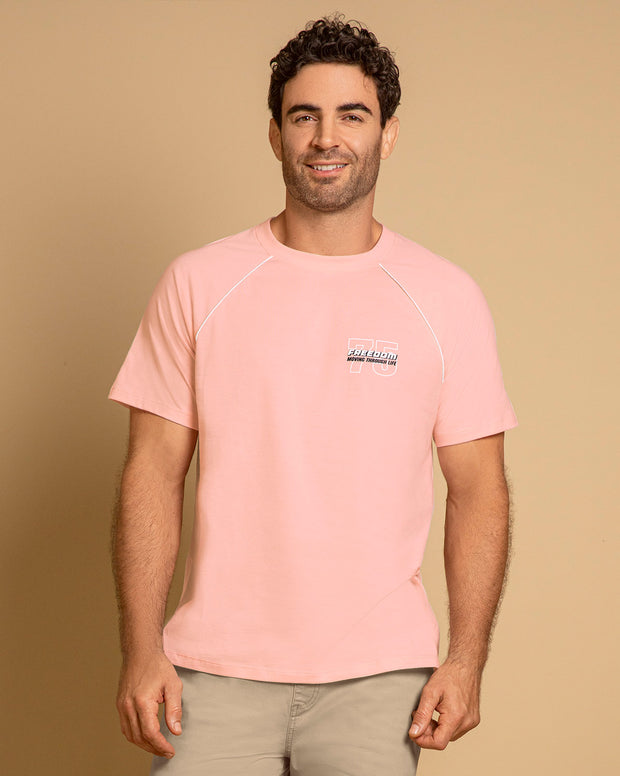 Camiseta manga corta con detalle en contraste y estampado localizado
