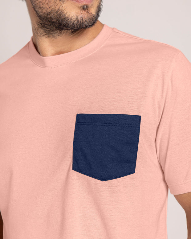 Camiseta manga corta con bolsillo funcional frontal#color_301-rosado-anaranjado