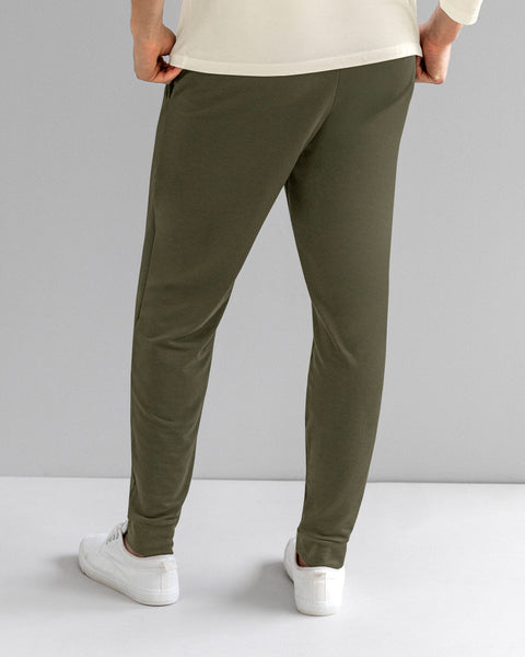 Pantalón jogger masculino#color_617-verde-oliva-medio