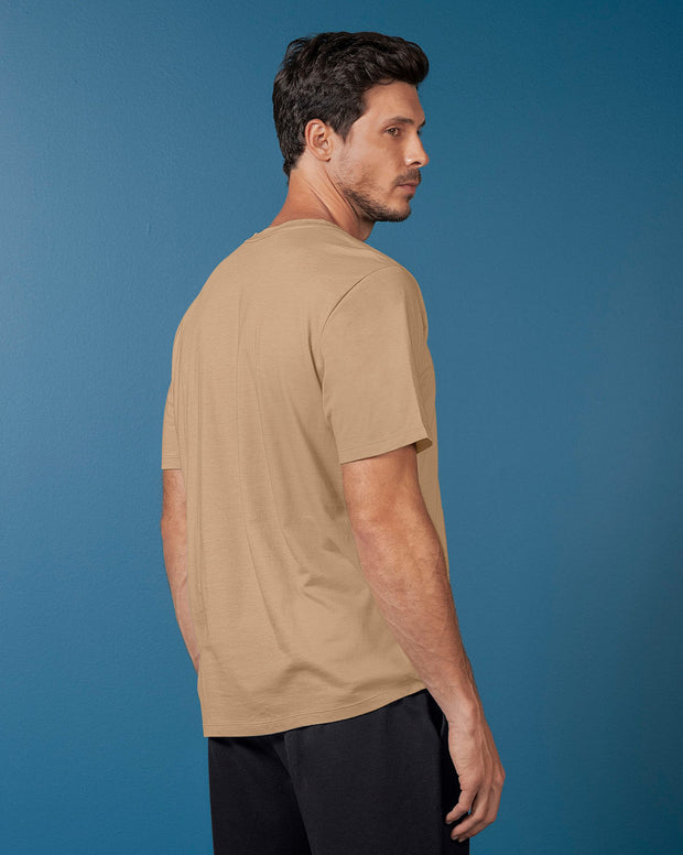 Camiseta manga corta cuello en V alto