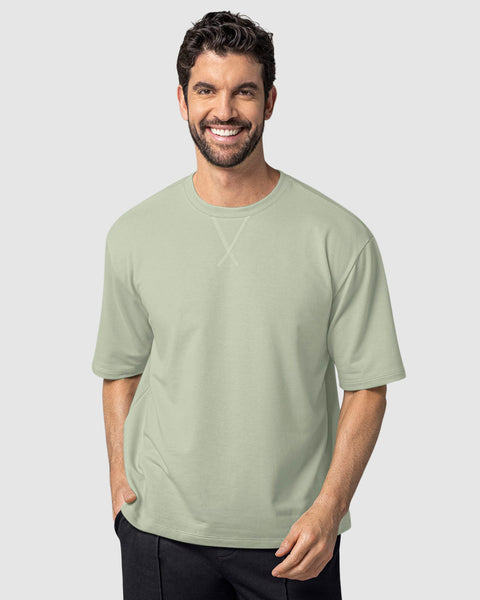 Camiseta básica manga corta de silueta amplia en burda#color_600-verde-medio