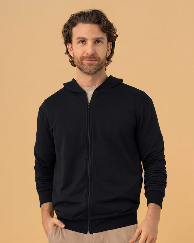 Buzo manga larga con capucha y cierre