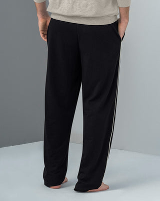 Jogger masculino con elástico y cordón en cintura#color_700-negro