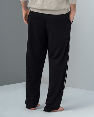 Jogger masculino con elástico y cordón en cintura#color_700-negro