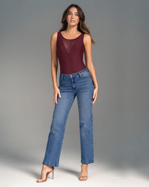 Body de control suave con tul en escote#color_349-vino