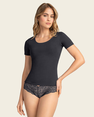 Camiseta corta ajustada con escote redondo#color_700-negro