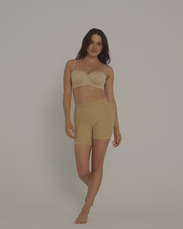 Panty faja tipo short levanta cola