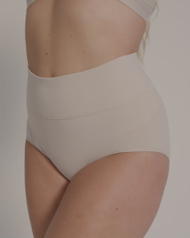 Panty faja de control moderado tiro alto en skinfuse