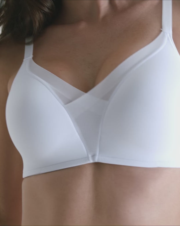 Brasier sin arco de realce alto incorporado magical bra