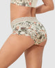 Panty hipster en tela ultraliviana con franja de encaje#color_a55-estampado-floral