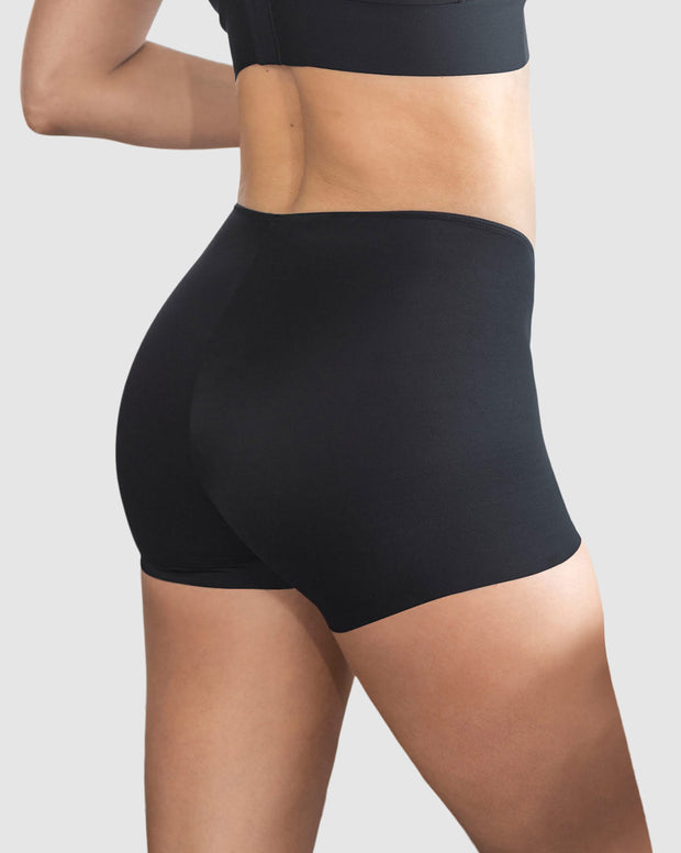 Panty tipo bóxer efecto invisible en piernas