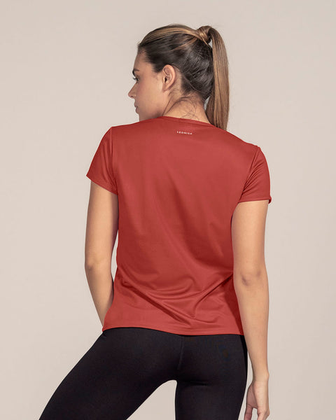 Camiseta deportiva de secado rápido y silueta semiajustada#color_221-terracota