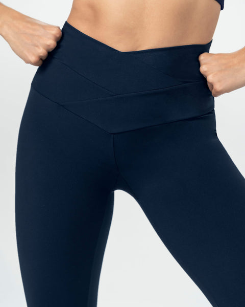 Legging deportivo de control con pretina cruzada en forma de v#color_588-azul