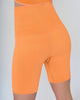 short-ciclista-sin-costuras-control-fuerte-en-abdomen-medio-y-moderado-en-muslos#color_203-naranja
