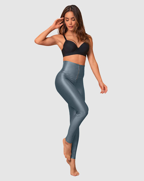 Leggings con acabado efecto cuero con control de abdomen#color_915-azul-medio