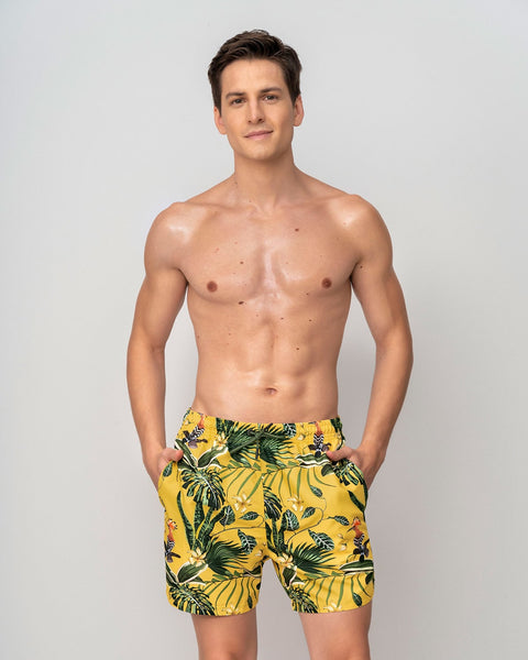 Pantaloneta corta de baño para hombre elaborada con pet reciclado#color_128-estampado-amarillo