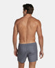 Pantaloneta de baño con malla interna y cintura ajustable#color_057-estampado-ondas-azul