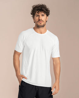 camiseta-deportiva-con-tela-texturizada-que-permite-el-paso-del-aire#color_000-blanco