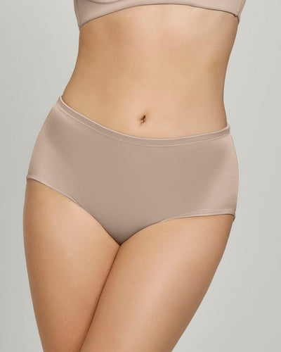 Panty clásico de control suave con efecto levantacolas#color_802-cafe-claro