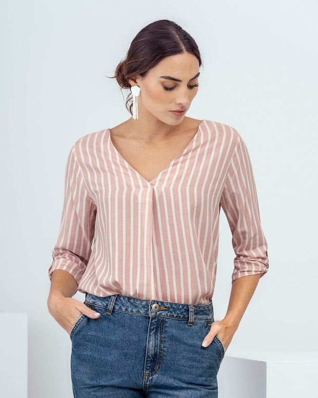 Blusa manga 3/4 con charretera no funcional