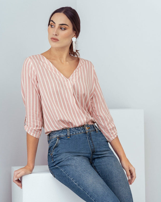 Blusa manga 3/4 con charretera no funcional