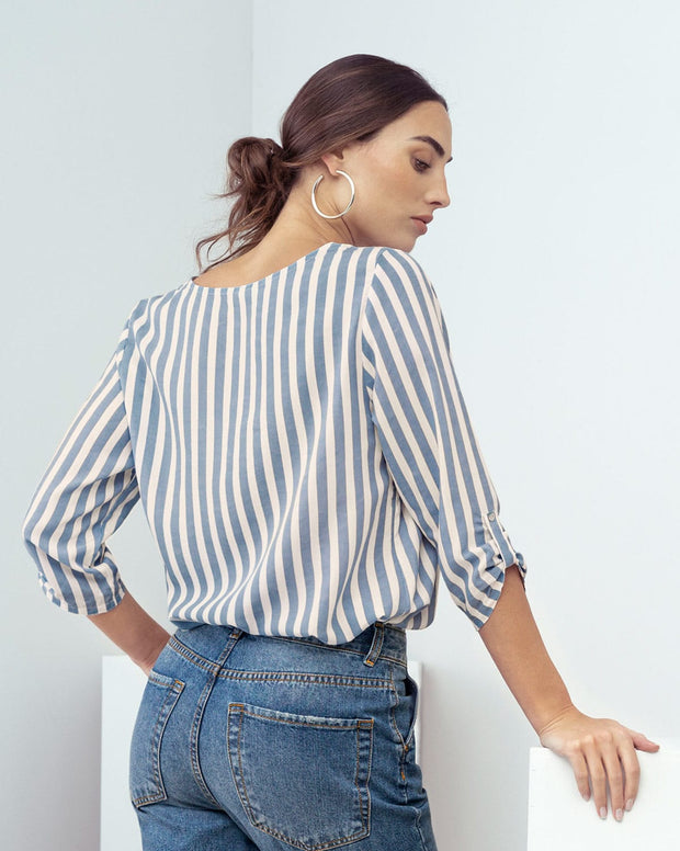 Blusa manga 3/4 con charretera no funcional