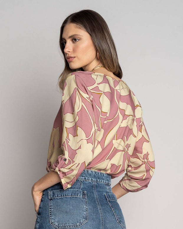 Blusa manga 3/4 con charretera no funcional