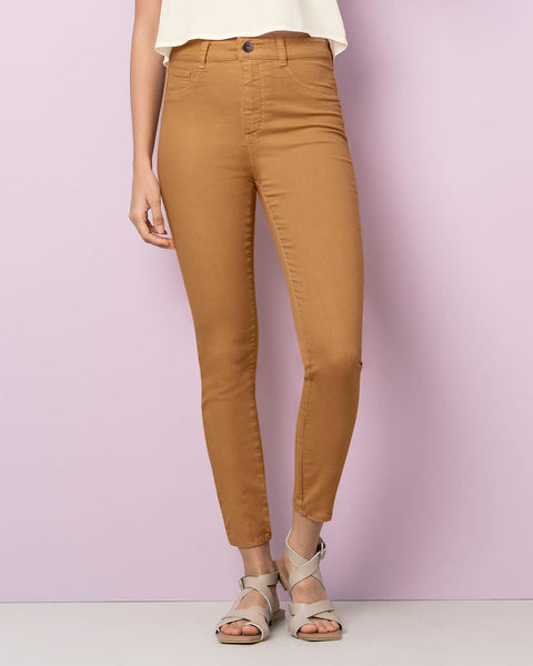 Jean skinny de silueta ajustada#color_084-camel-claro