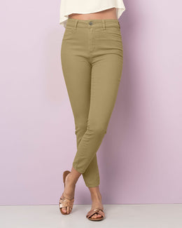 Jean skinny de silueta ajustada#color_172-verde
