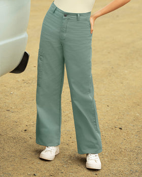 Pantalón tiro alto bota recta con bolsillo tipo cargo#color_184-verde