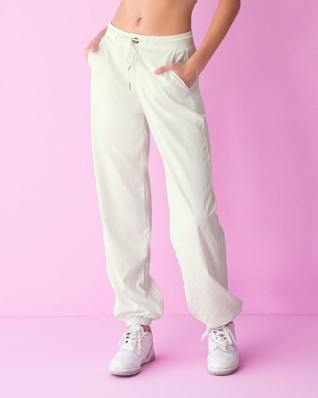 Pantalón exterior bota ancha con elástico en bota#color_000-blanco