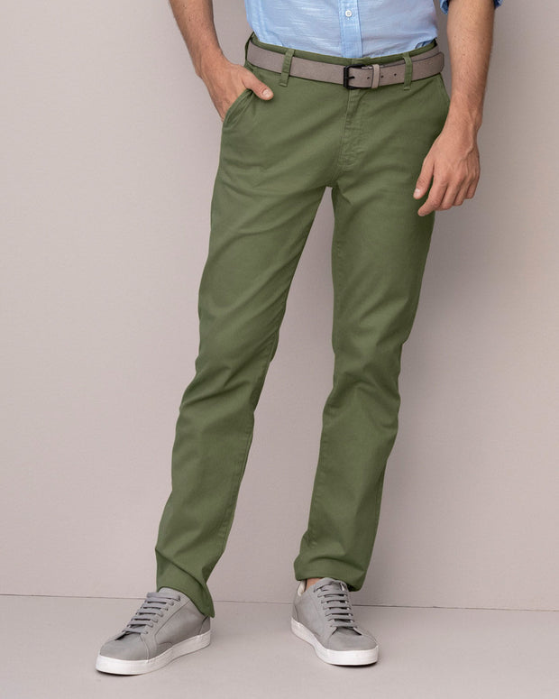 Pantalón texas silueta semi ajustada#color_172-verde-oscuro