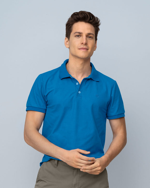 Camiseta tipo polo con bordado en frente#color_169-azul