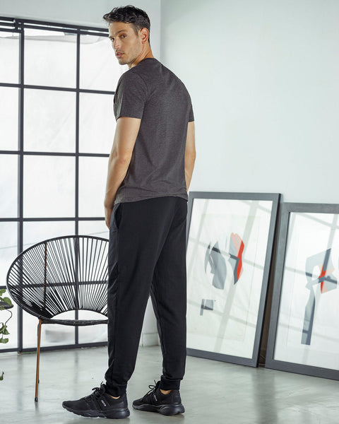 Pantalón exterior jogger con bolsillos funcionales#color_700-negro