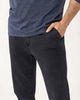 Pantalón tipo jogger con cordón ajustable en cintura#color_700-negro